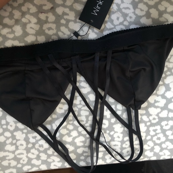 Black flower bralette - Picture 2 of 3